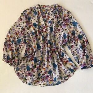 Alex & Lili Floral Print V-Neck Blouse Size Medium